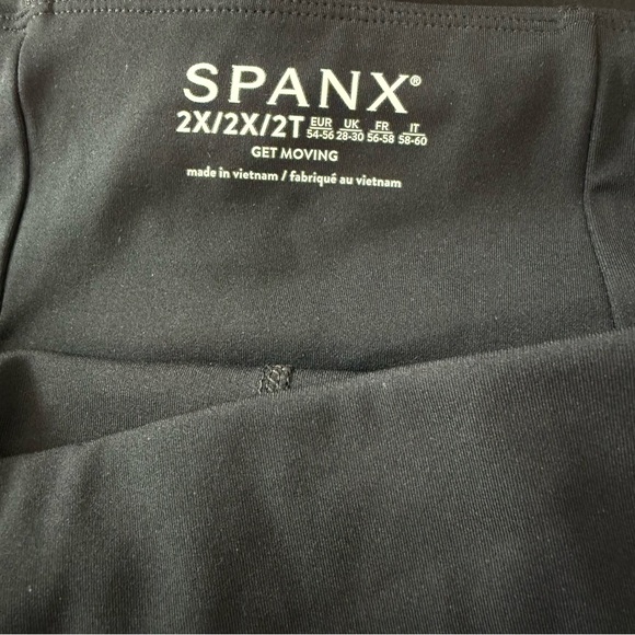 Spanx Get Moving Skort 2X EUC - Picture 6 of 8
